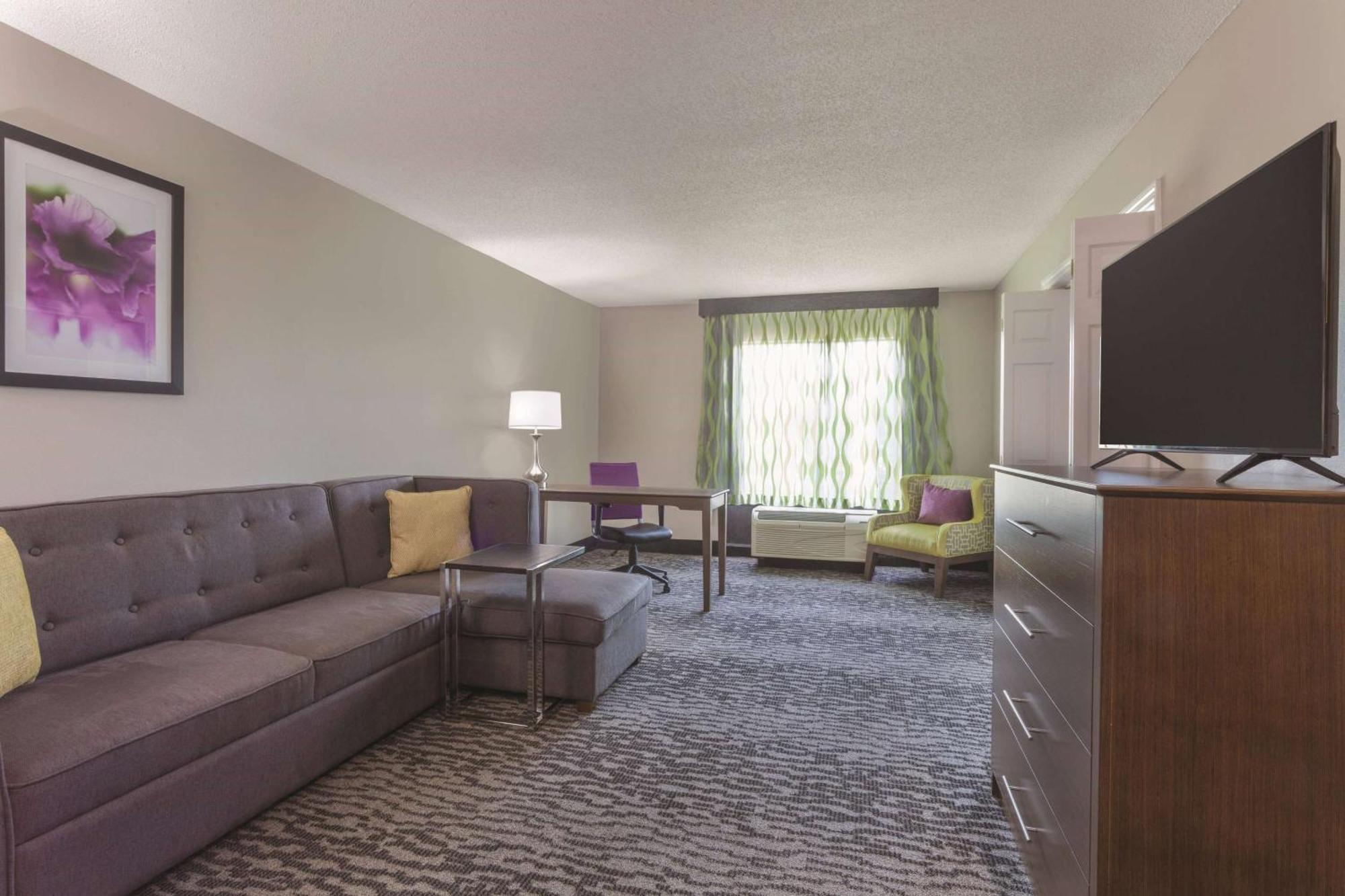 La Quinta By Wyndham Columbus North Hotel Ngoại thất bức ảnh